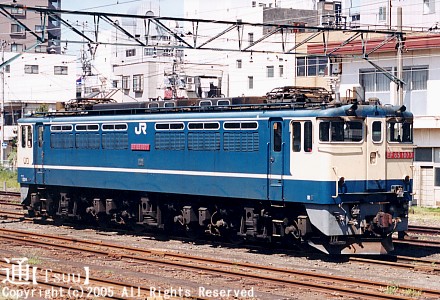 EF65 1077